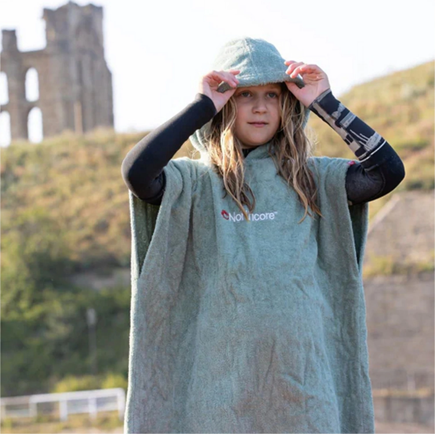 Northcore Kids Beach Basha Hooded Towel Changing Robe / Poncho - Image 2