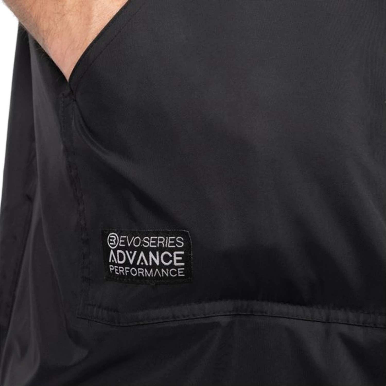 Gul Evorobe Hooded Changing Robe & Nava Performance 30L Duffel Bag Bundle - Image 7